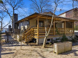 154 Eatons Neck Rd, Northport, NY 11768