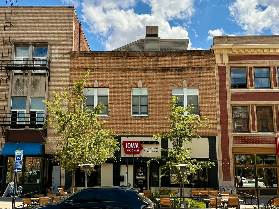 225 E Washington St #203