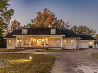 401 E Poplar Ave, Selmer, TN 38375