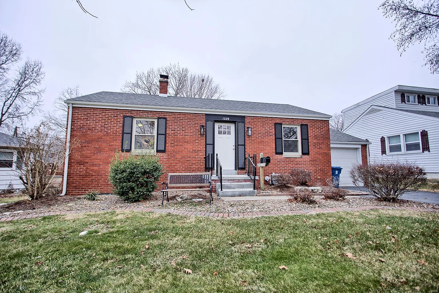 1229 Harrison St photo 1