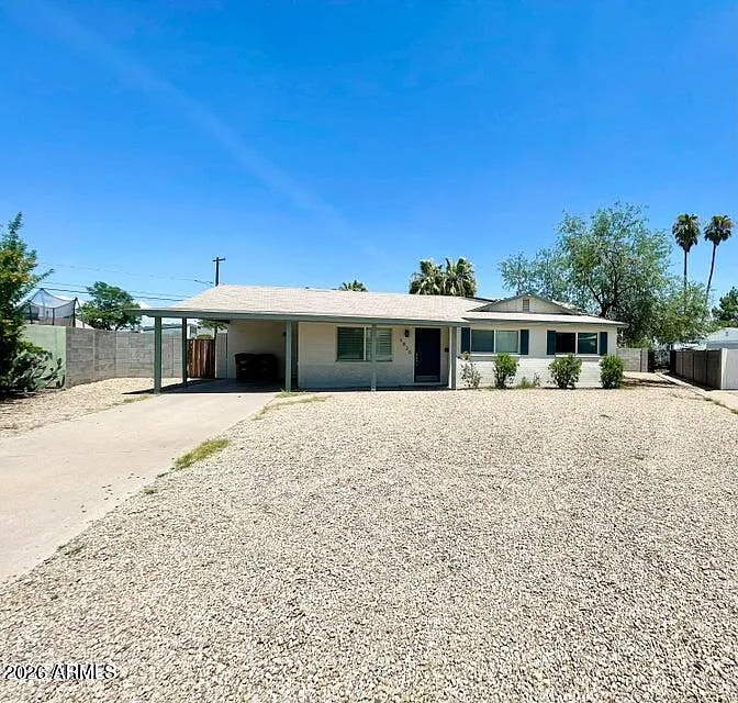 4 bed, 2.0 bath, 1741 sqft, $2,899 — Photo 2