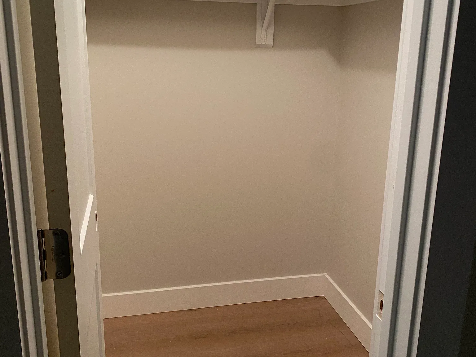 3 bed, 1200 sqft, $2,100 — Photo 3