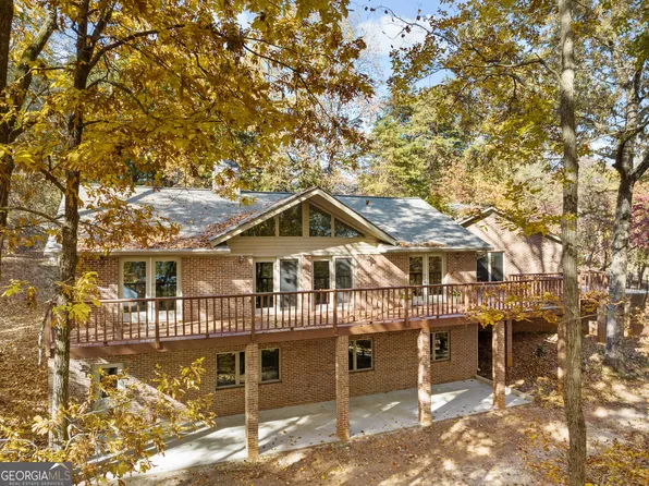 3608 Cameron Cir, Gainesville, GA 30506
