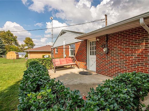 5th image of 2839 Sutton Ave