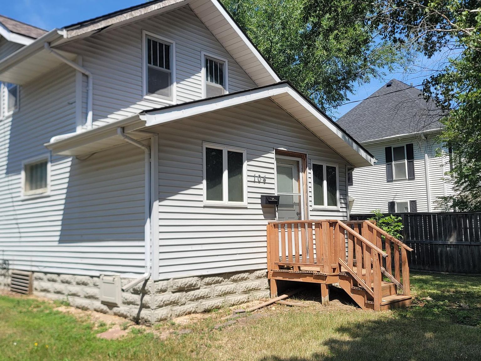 104 5th Ave SW, Pipestone, MN 56164 | MLS #6399254 | Zillow