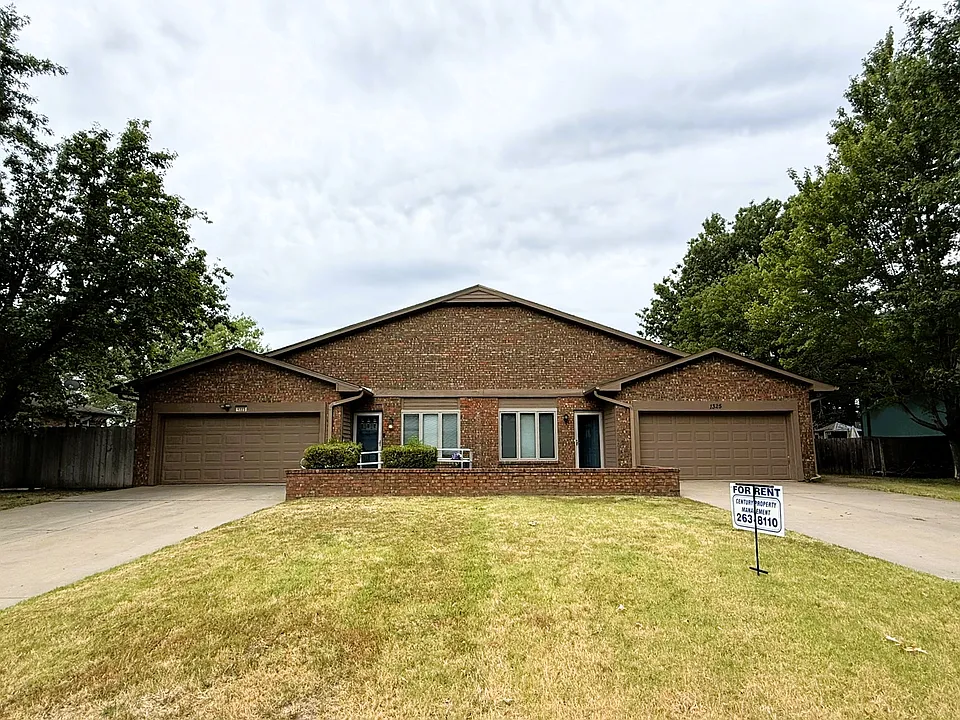 1325 N Denene Ln