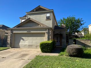 1945 Realistic Dr, Bedford, TX 76021