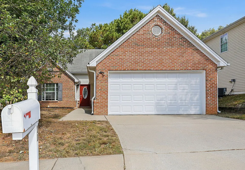 11 Grier Ln
