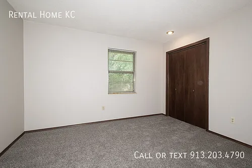 1940 E Lindenwood Cir — Photo 14