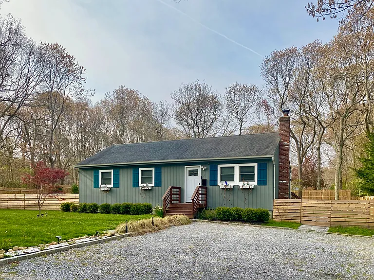 36 Crystal Dr — Photo 16