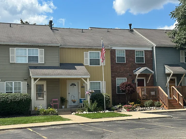 4613 Moffett Rd NW — Photo 1