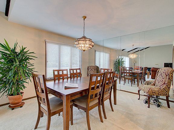 4th image of 10040 N Kirkland Ct