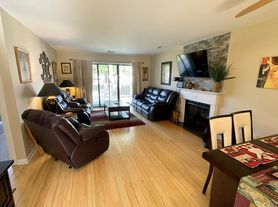 3015 Old Bryan Dr
