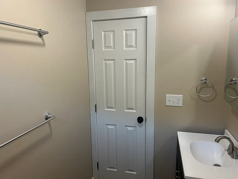 454 Bristol Rd — Photo 20
