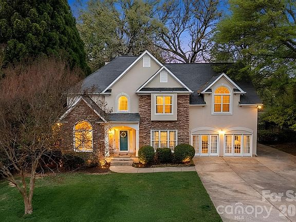 2nd image of 900 Muirfield Dr