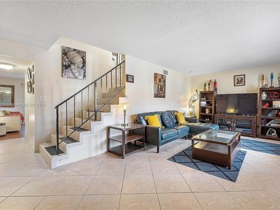 3 Pleasant Hill Ln #3, Tamarac, FL, 33319
