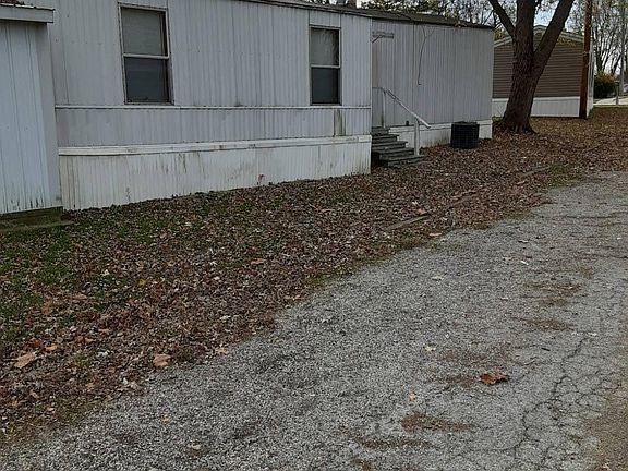 4th image of 200 N Pine St Trailer 17