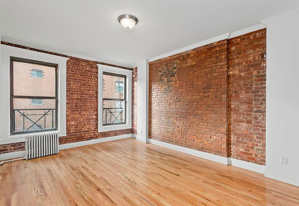 1st image of 266 Elizabeth St APT 3