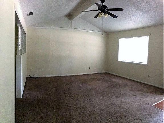 3rd image of 3509 Kings Cir