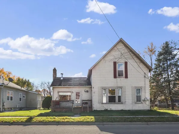 817 E 3rd St, Hobart, IN 46342