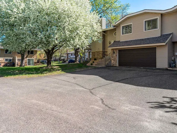 6822 Sherwood Rd, Woodbury, MN 55125