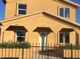 207 E 84th St, Los Angeles, CA 90003