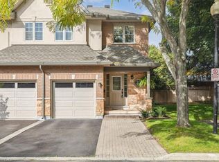 1019 N Shore Blvd E #8, Burlington, ON L7T 1X8