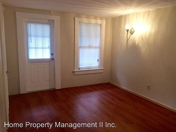 3rd image of 516 Park Pl APT 3