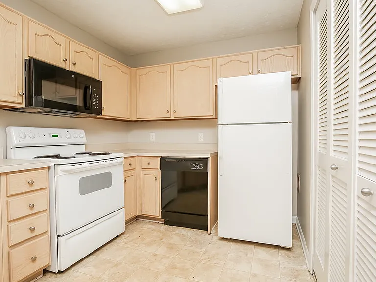 2538 Sonar St — Photo 10