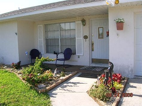 Inviting Front Entry