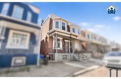 4038 N 8th St Photo 1