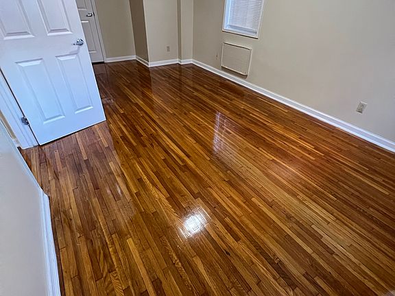 4th image of 8825 153rd St APT 2A