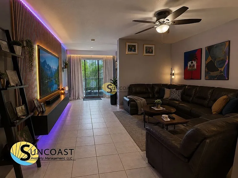 34 Raintree Pl #B — Photo 2