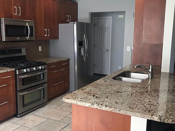 2nd image of 804 Yonah Dr