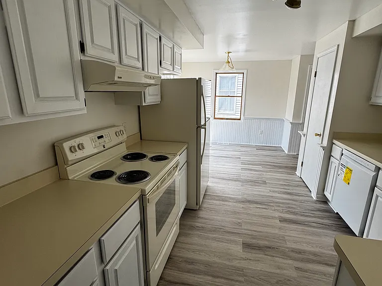 16 Hubbardston Pl — Photo 5