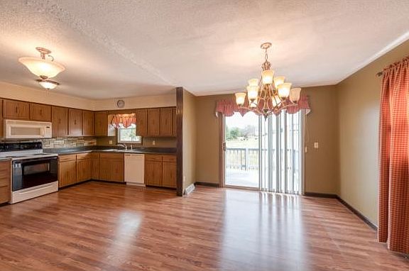 5th image of 1210 Bairvette Dr