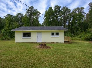 705 Riggs Rd, Hubert, NC 28539