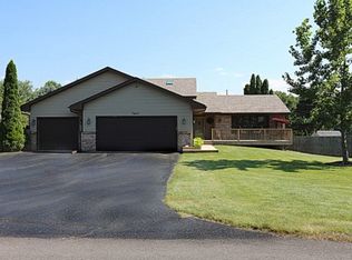 7471 Moss Canyon Rd, Cherry Valley, IL 61016