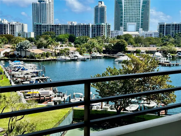 500 Three Islands Blvd APT 223, Hallandale, FL 33009