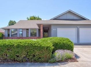 822 Delsie Dr, Grants Pass, OR
