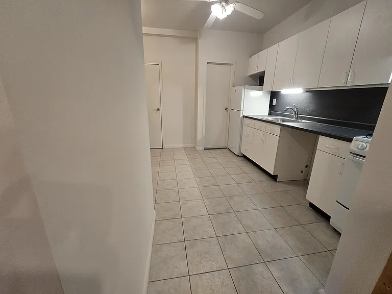 302 W 76th St #3C — Photo 5