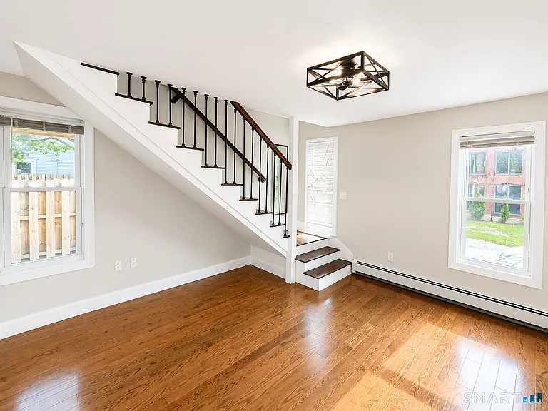 53 Prospect St #1R — Photo 5