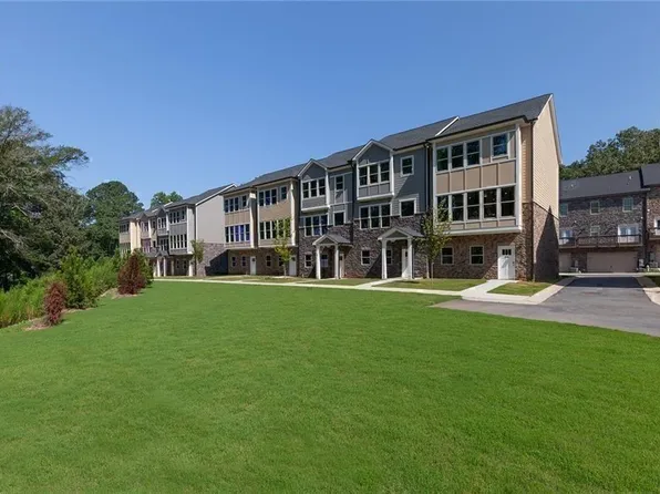 3780 Jack Vernon Cir, Powder Springs, GA 30127