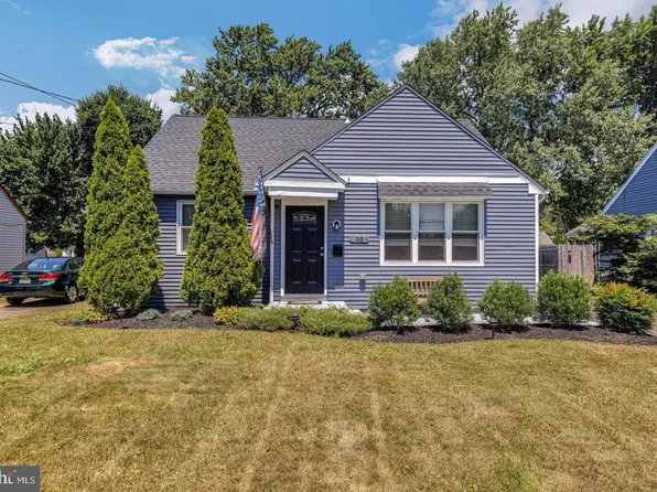 215 W Gloucester Pike, Barrington, NJ 08007
