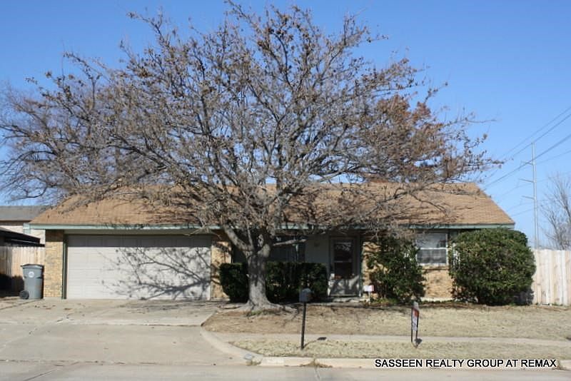 1st image of 5201 NW Sherwood Dr