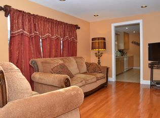 571 Goffle Rd, Wyckoff, NJ 07481