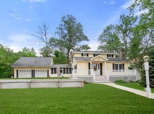 23 Arnold Rd, Douglas, MA 01516