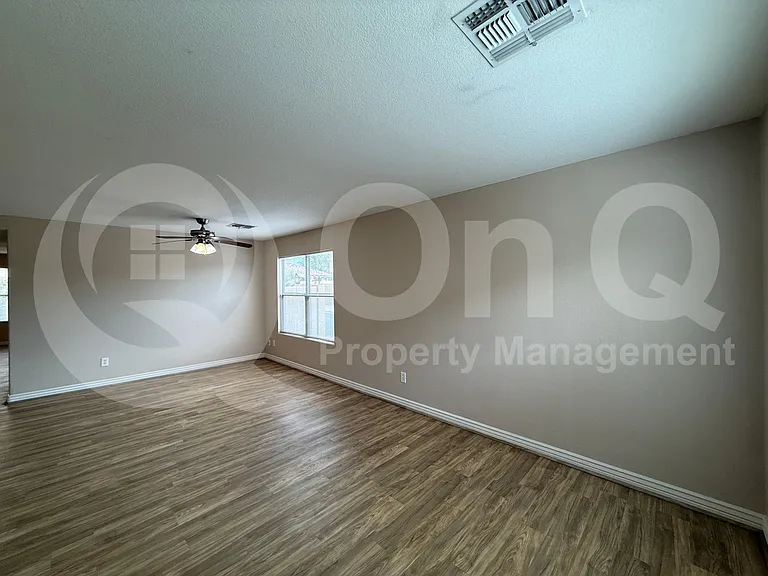 422 W Redwood Dr — Photo 22