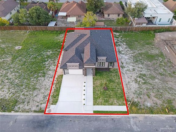 2nd image of 3007 E Ebano St