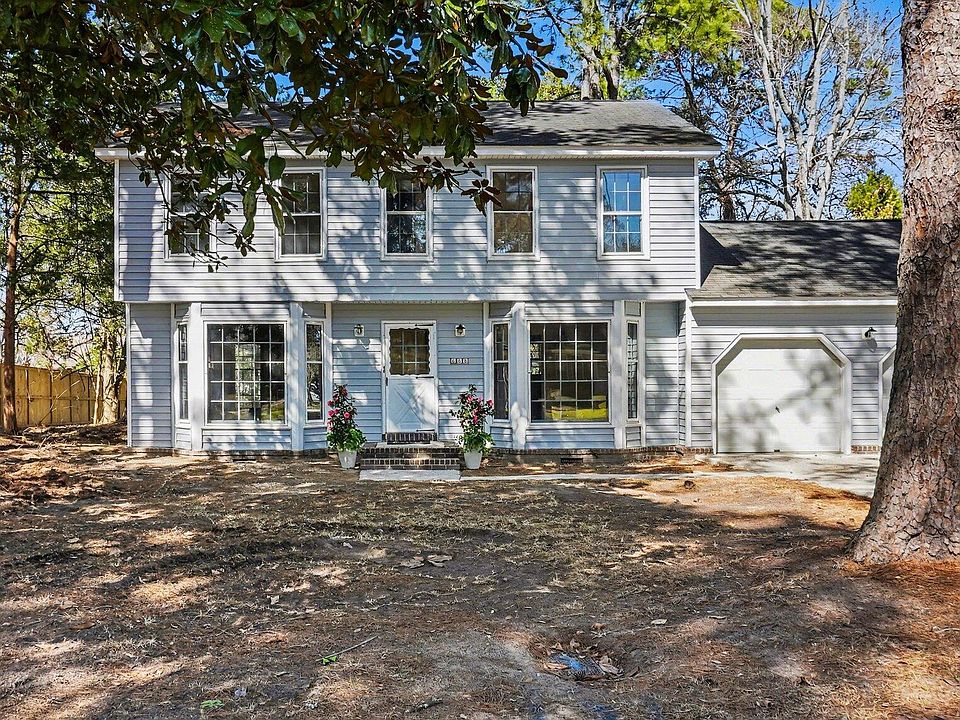 1st image of 688 Pelzer Dr